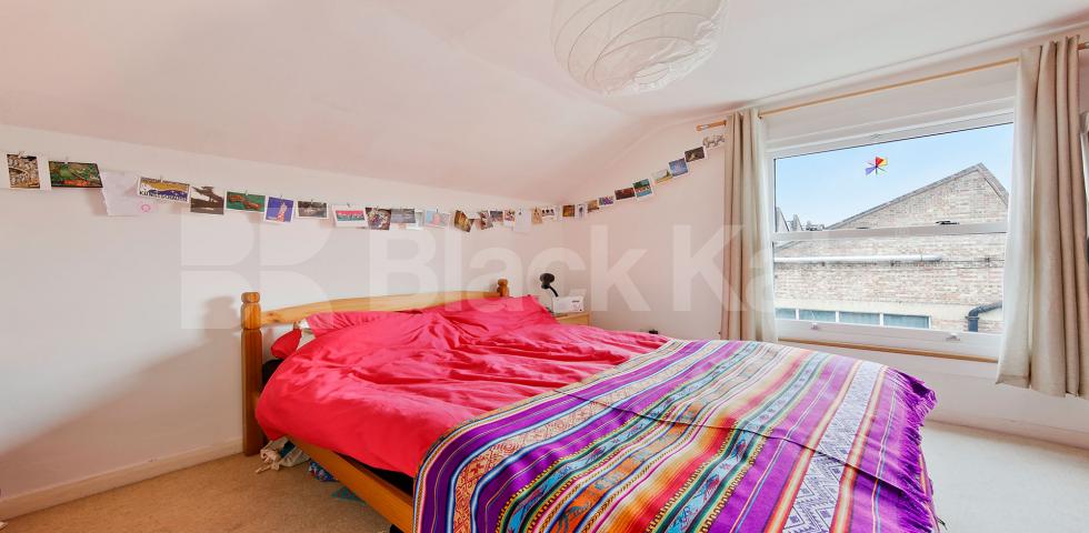 			NEW INSTRUCTION , 2 Bedroom, 1 bath, 1 reception Apartment			 Glenelg Road, Clapham North/Brixton 